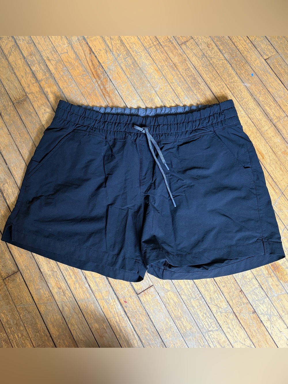 MEC Black Athletic Drawstring Hiking / Running Shorts Size 14